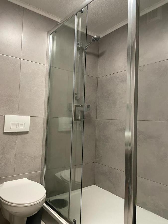 Morden Flat Close To Dlr Station With Free Parking Londres Exterior foto